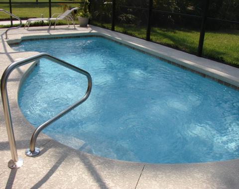 Pool Sanitizers: Ozone vs UV vs AOP vs Ionizers