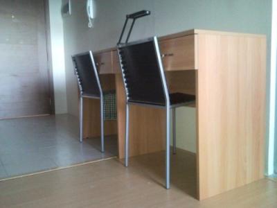 study table with chairs & lampshade