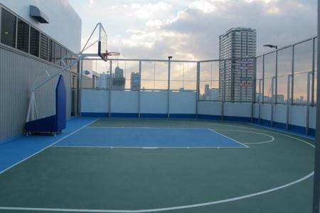 BASKETBALL COURT