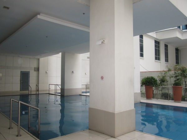 grnad hamptons 1 swimming pool