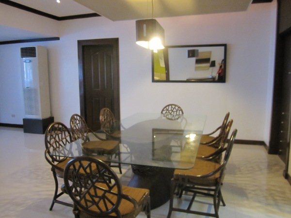 Dining 1