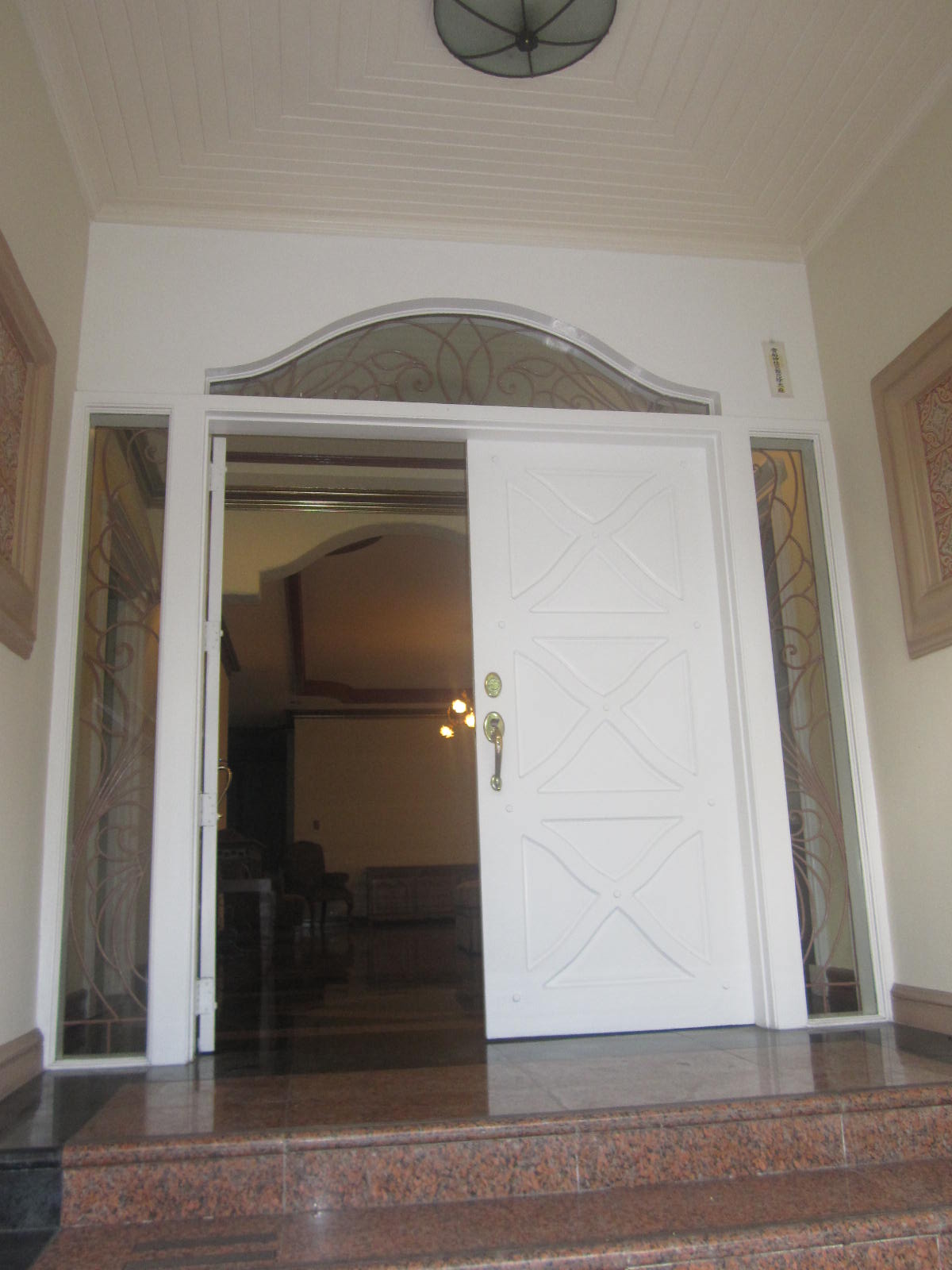 Door View 1