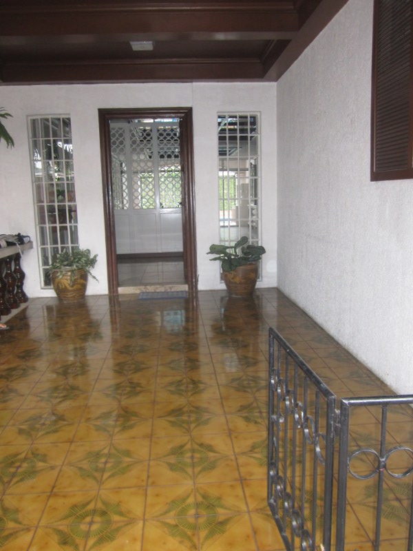 Entrance View 1