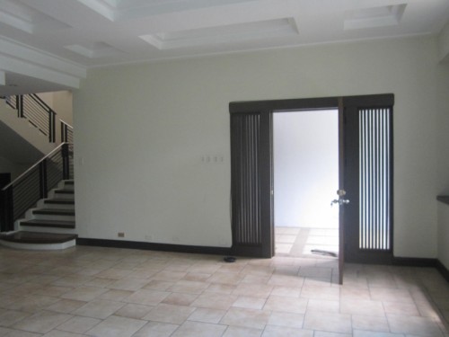 Entrance View 1