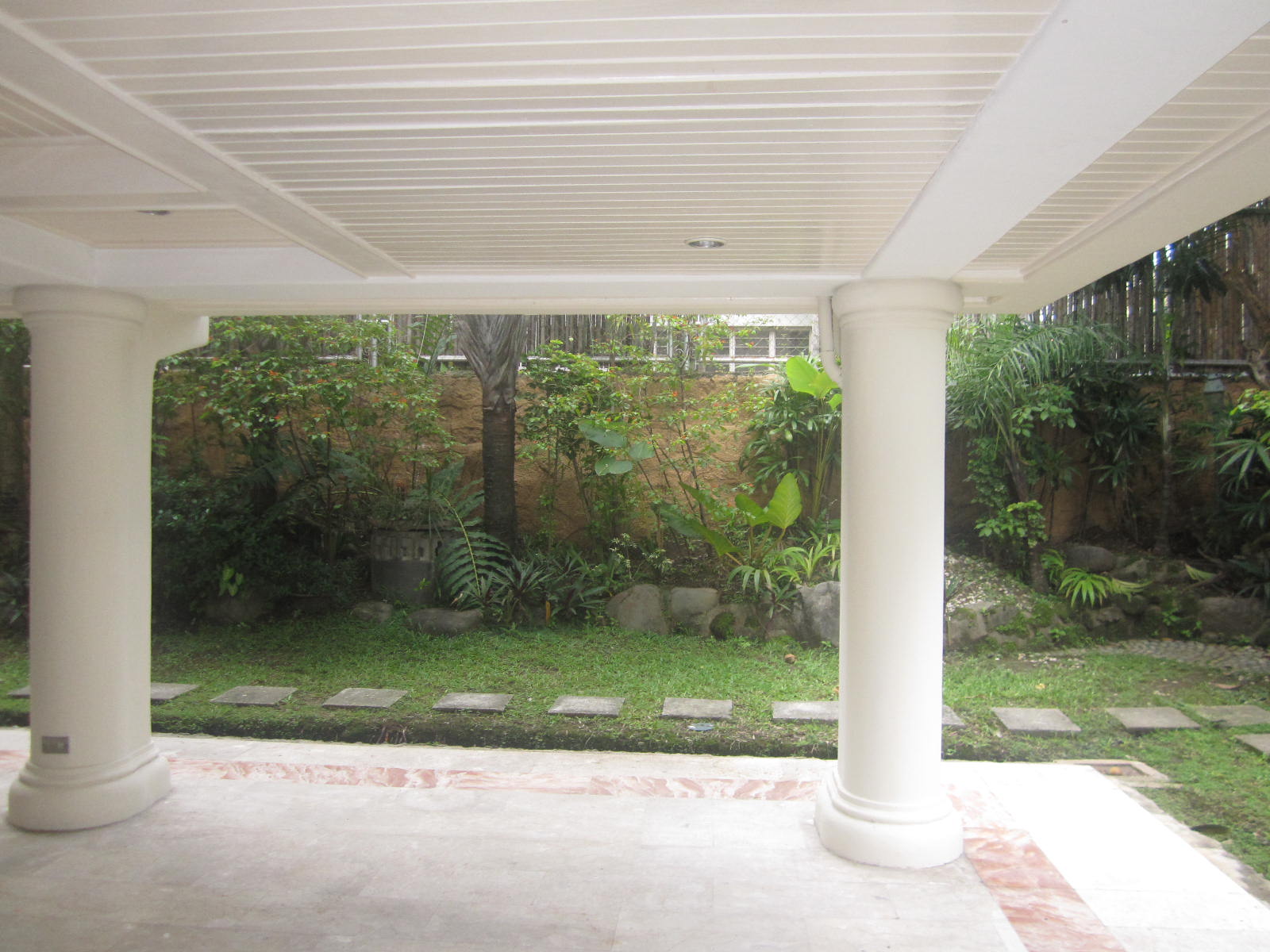 Garden View 1
