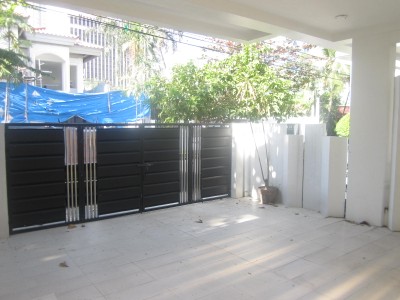 Gate View 1