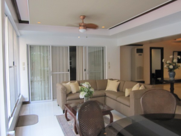 Living room 1