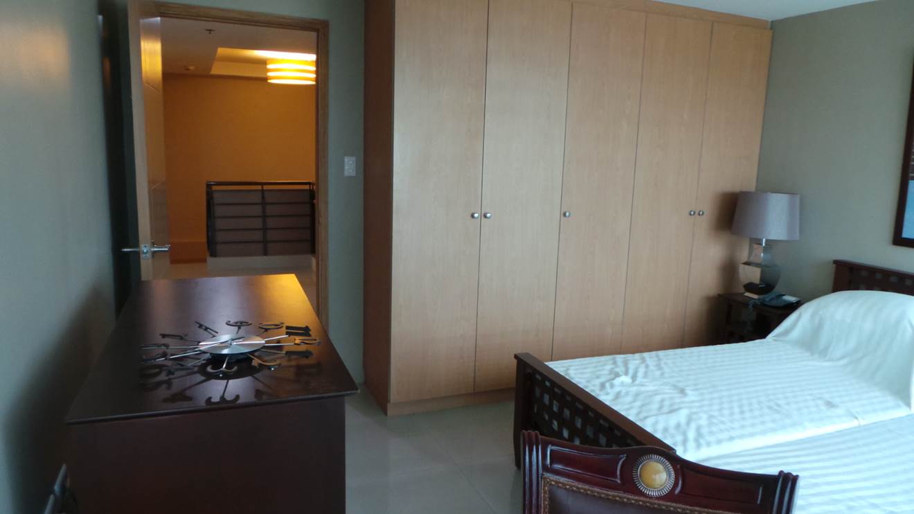 bedroom2c